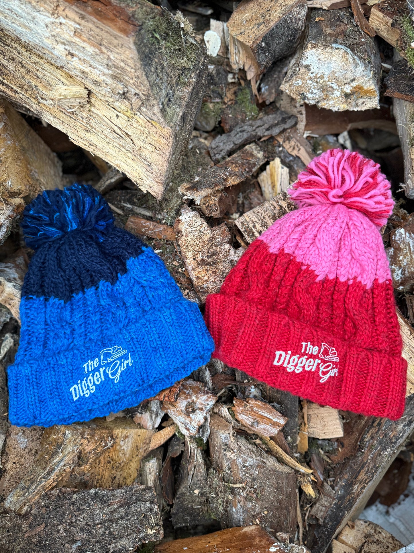 DG Limited Edition Bobble Hat - Pink