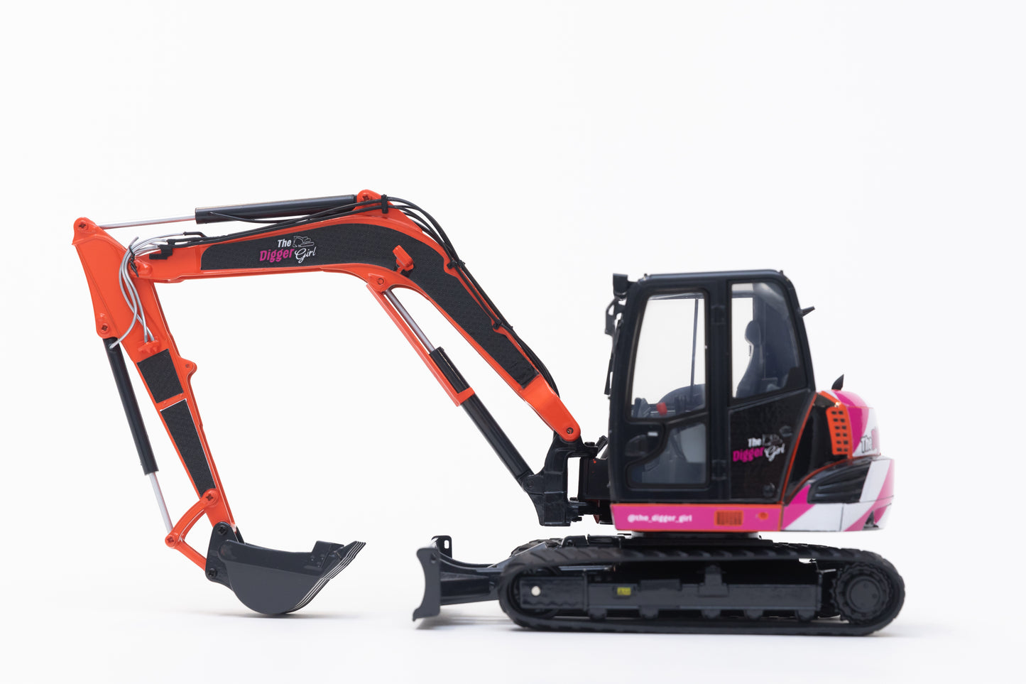 'The Digger Girl' Edition Kubota KX080-4α2 Excavator Scale Model (1:24)